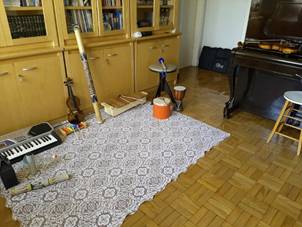 Uma imagem contendo no interior, mesa, edifício, quarto
O conteúdo gerado por IA pode estar incorreto.